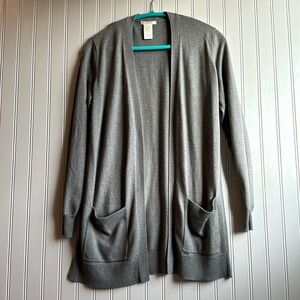 Women’s matty m cardigan. Olive green size medium